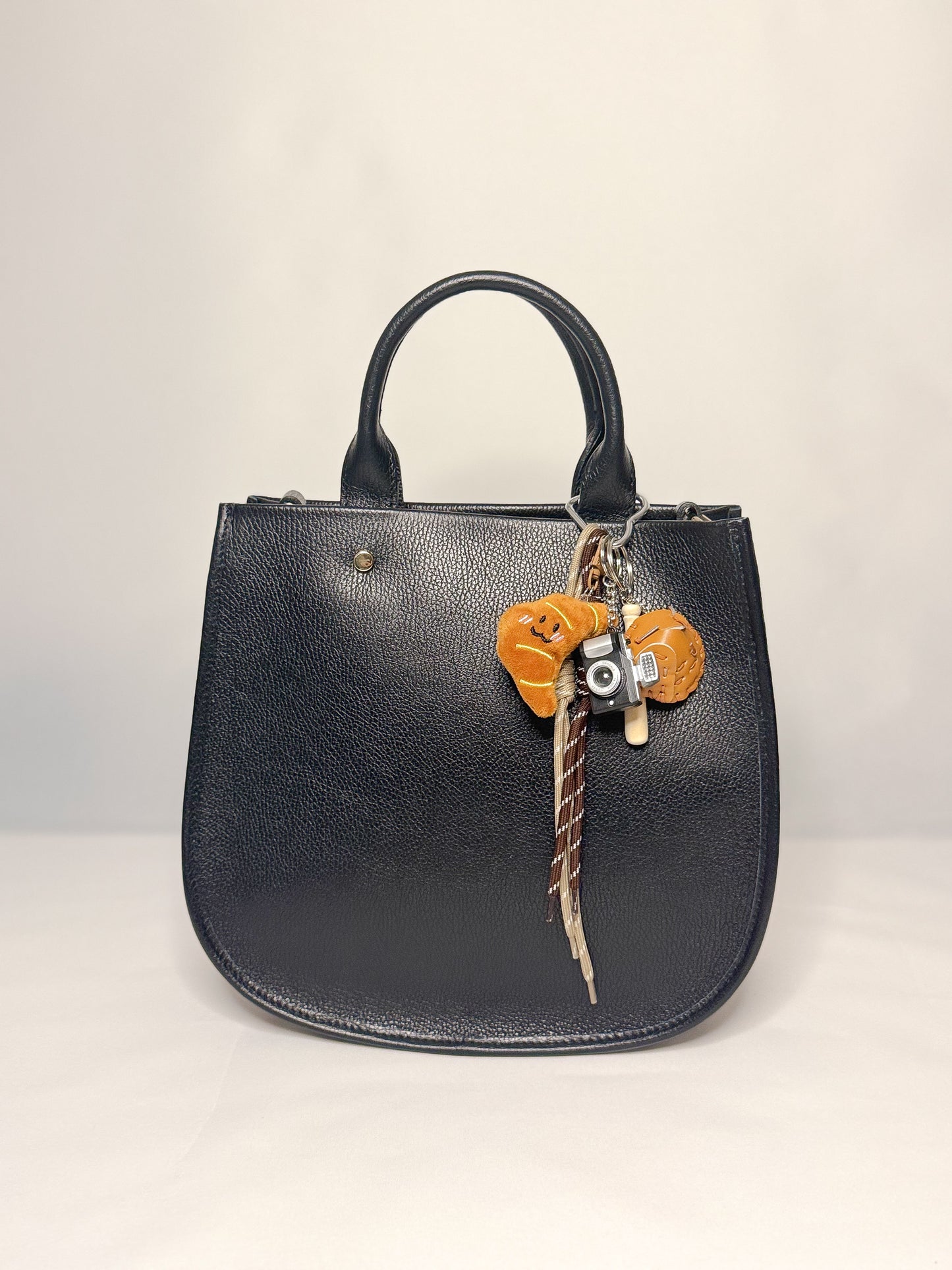Nomada Handbag - Black